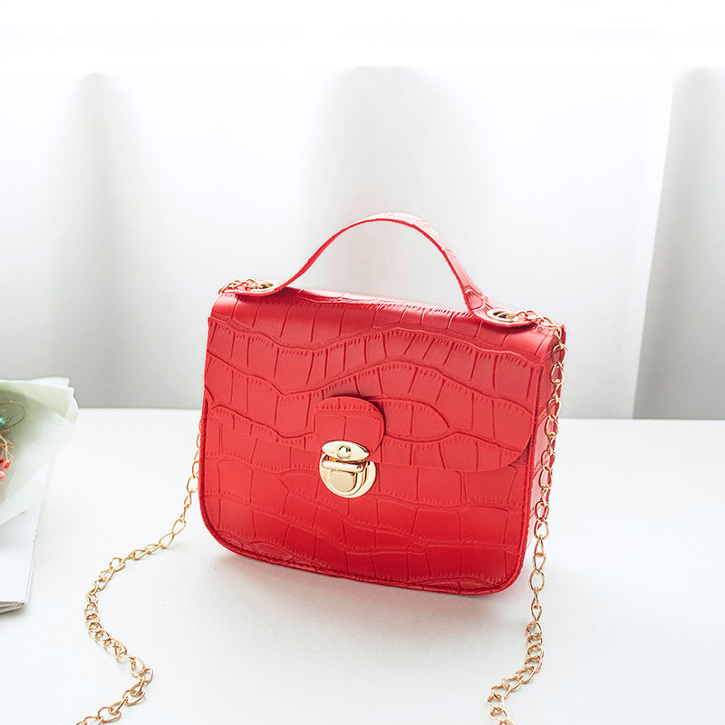 Women Small Crossbody Bag Classic Pattern Shoulder Handbags Lightweight Chain Strap Messenger Purse