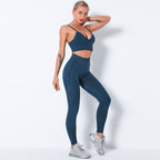 Knitted seamless Yoga suit