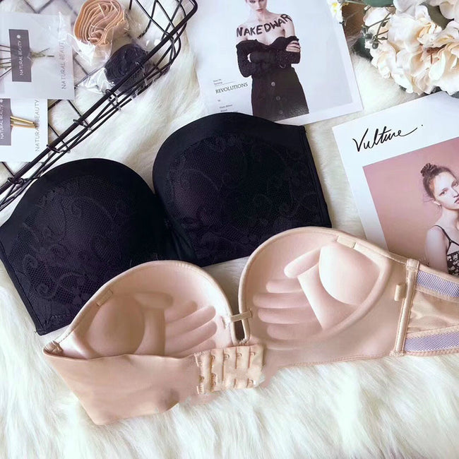A strapless invisible bra Main Image