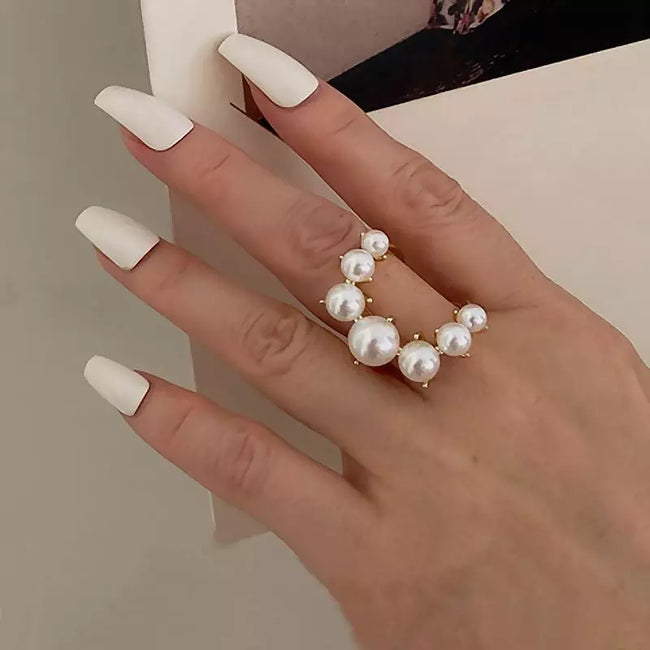 Fashion Big Geometric Pearl Paved Rings for Women Main Image