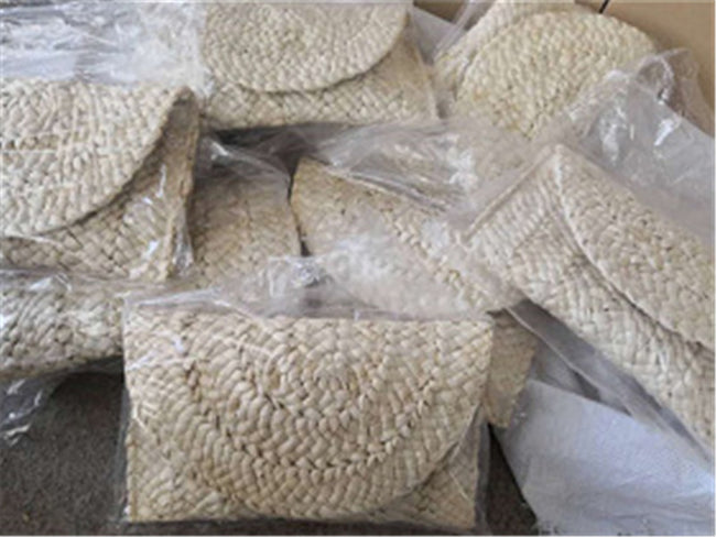 Corn Husk Clutch Straw Woven Leisure Bag Main Image