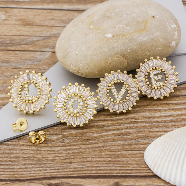Fashion Letter Earrings for Women Gold Studs Jewelry Main Image