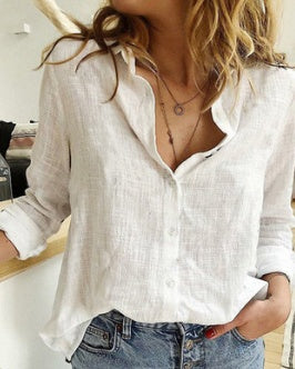 Loose and beautiful blouse for spring