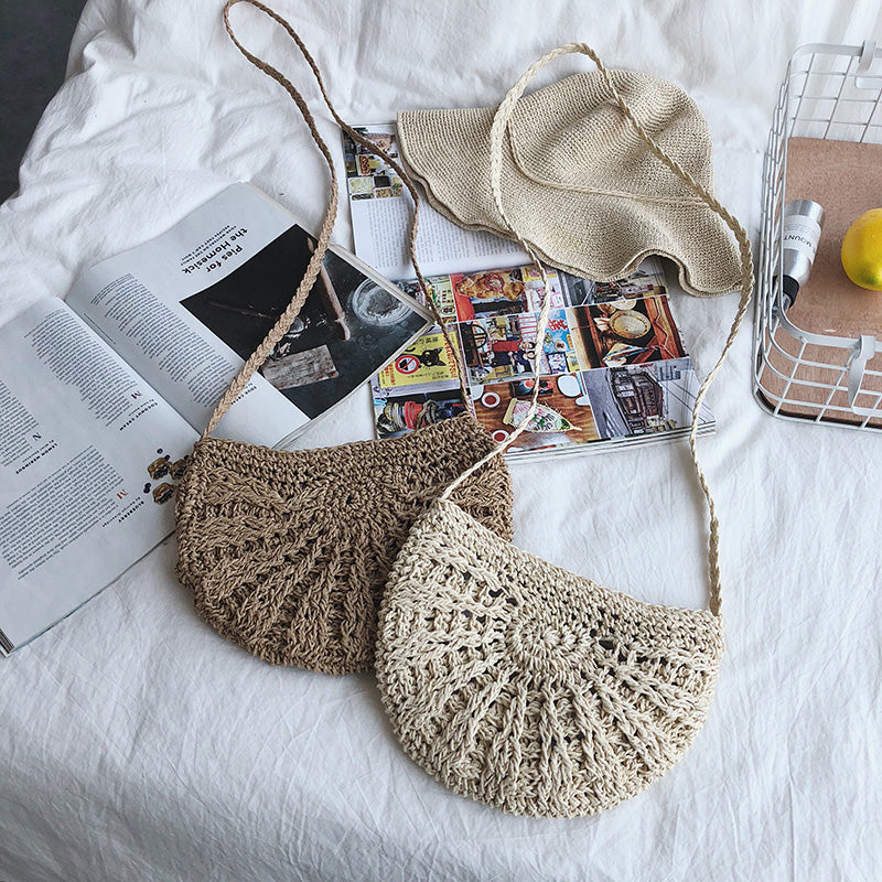 Women small Semicircle Tassel Knitting Straw bag Summer Travel Rattan Tote Knitted Hand Bag Girls Shoulder Tote Keys Coin bag