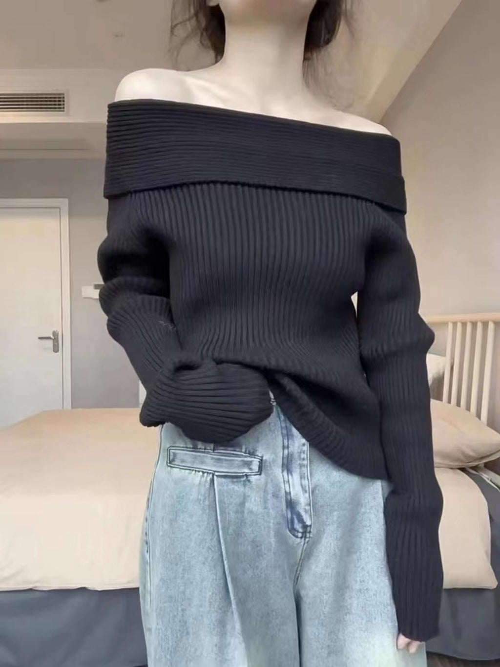 Off-shoulder Shoulder-baring Casual Sweater Women