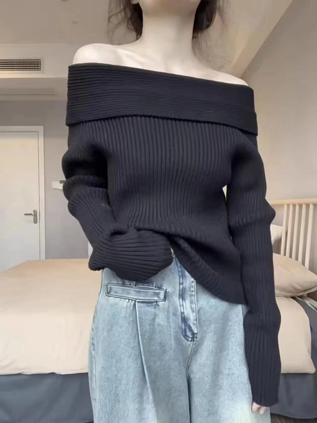 Off-shoulder Shoulder-baring Casual Sweater Women