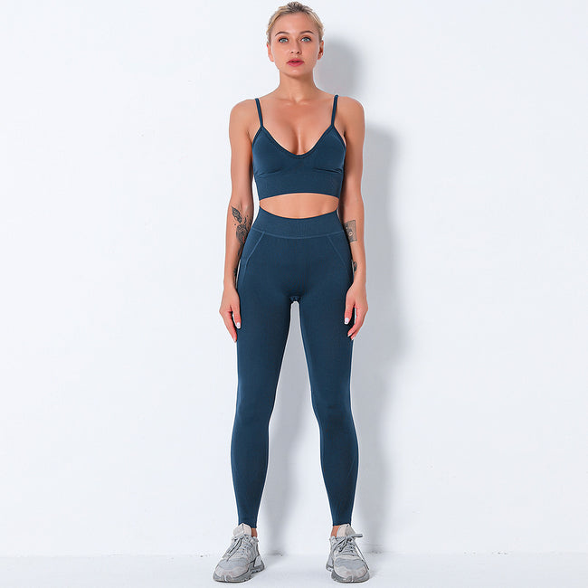 Knitted seamless Yoga suit Main Image