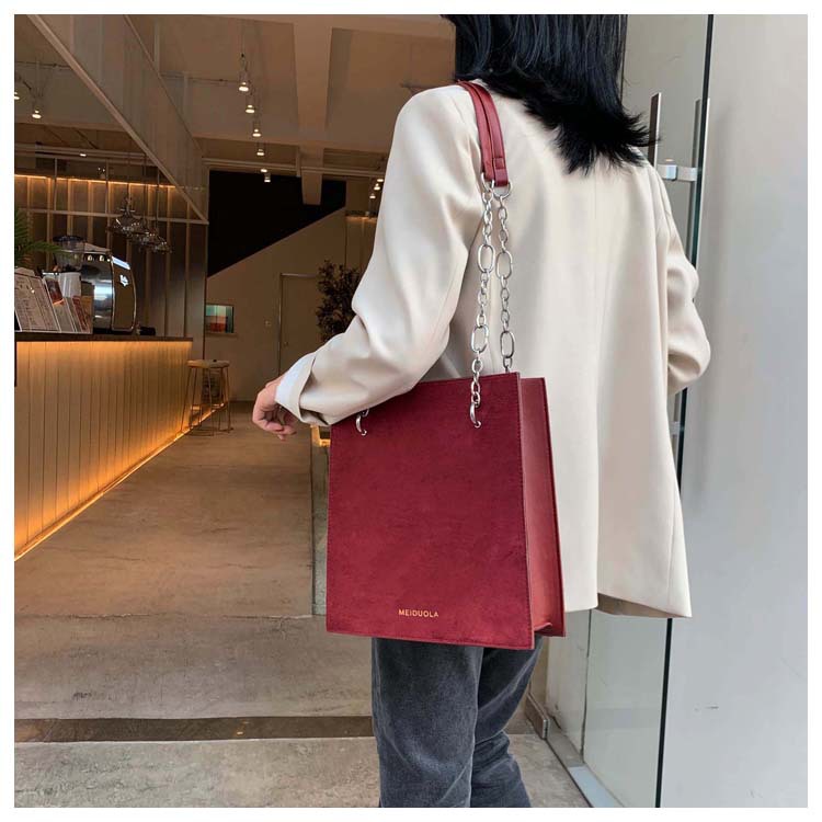 Chain Bag Retro Shoulder Tote Bag