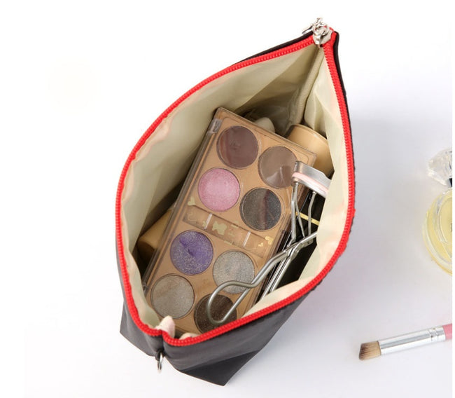 Nylon flat angle makeup storage bag Main Image