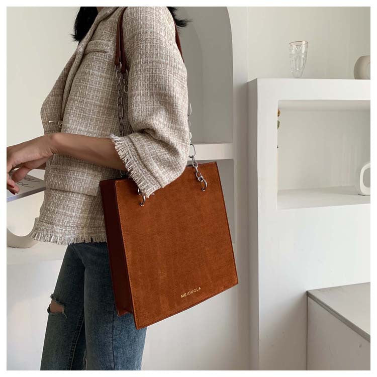 Chain Bag Retro Shoulder Tote Bag