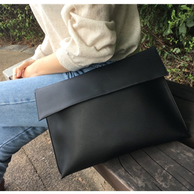 Stylish large-capacity clutch bag