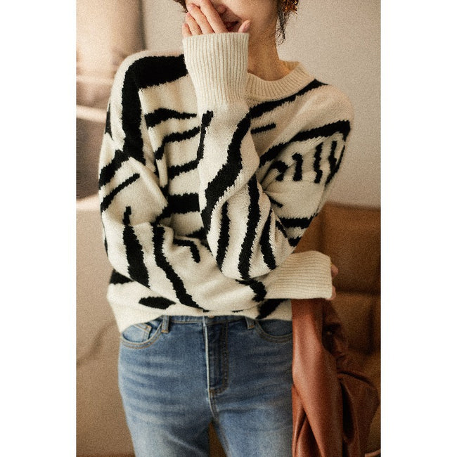 Loose Crew Neck Pullover Sweater Women Main Image