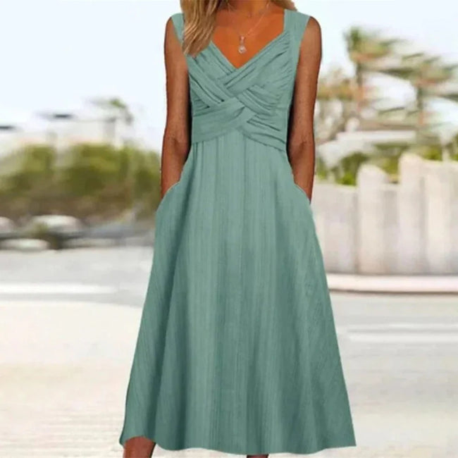 Women's Fashion Solid Color High Waist Strap Type Dress Main Image