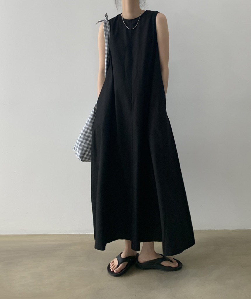 Round neck sleeveless solid color long cotton and linen dress