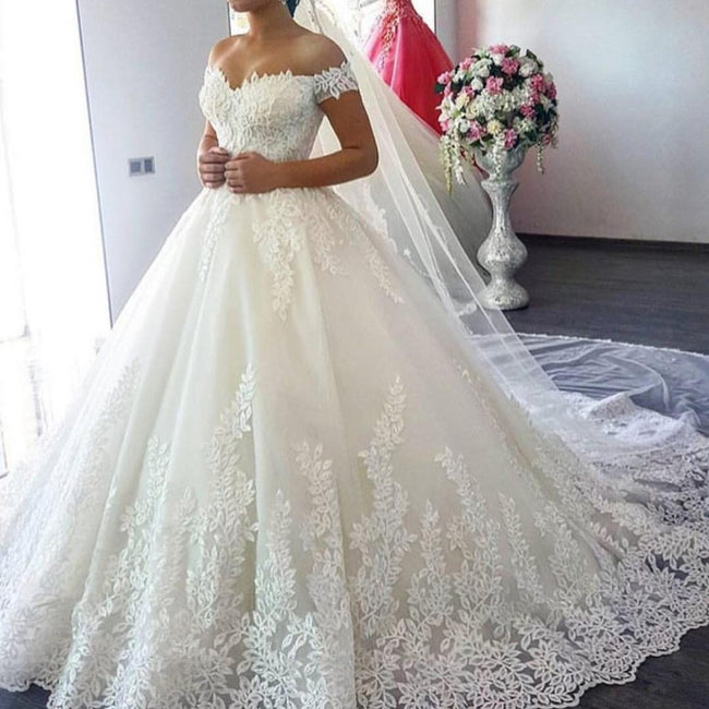Customized Foreign Trade Master Wedding Dress Hover Image