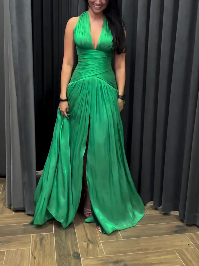 Emerald Green Plunging Neckline Gown With Pleated Skirt And Side Slit Hover Image