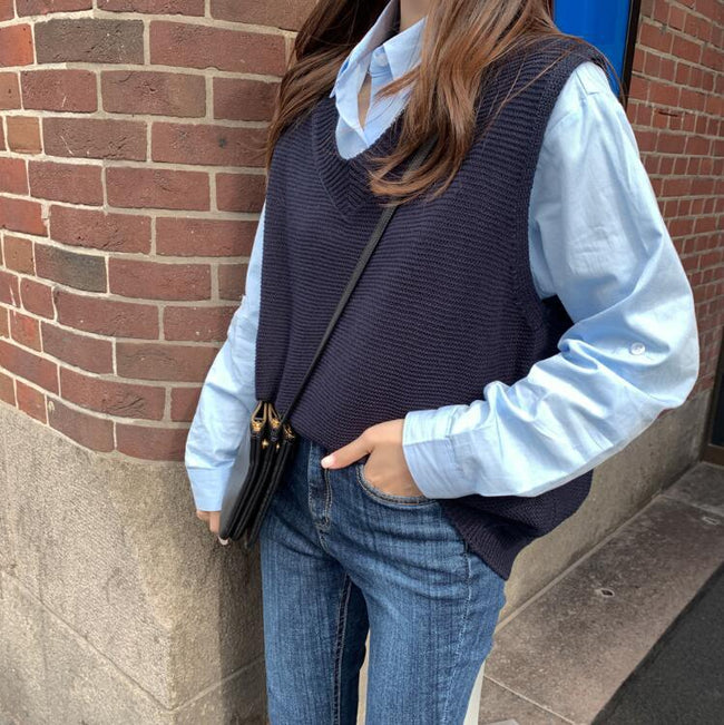 Women's Japanese Sweater Vest Women's Solid Color V-neck Loose Knit Vest Vest Women Hover Image