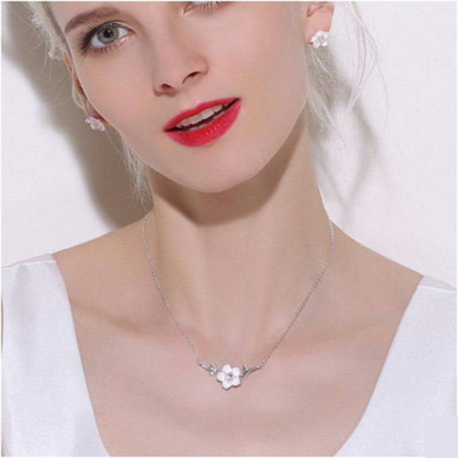 Floral silver jewelry for women Main Image