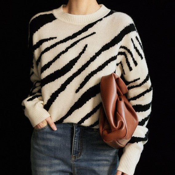 Loose Crew Neck Pullover Sweater Women Hover Image