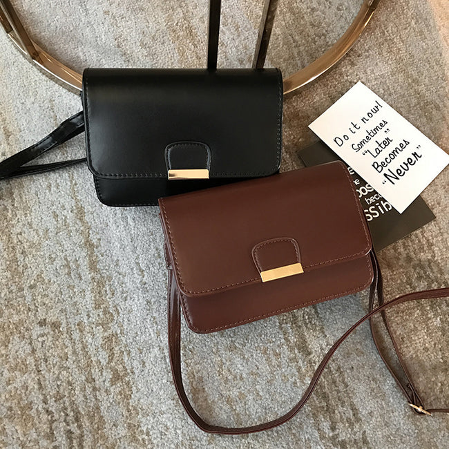 New Style Oily Leather Simple Shoulder Messenger Bag For Women Hover Image