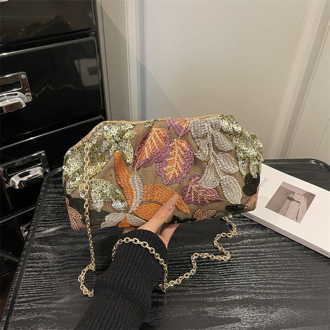 Chain-Strap Embroidered Fashion Clutch Bag Main Image