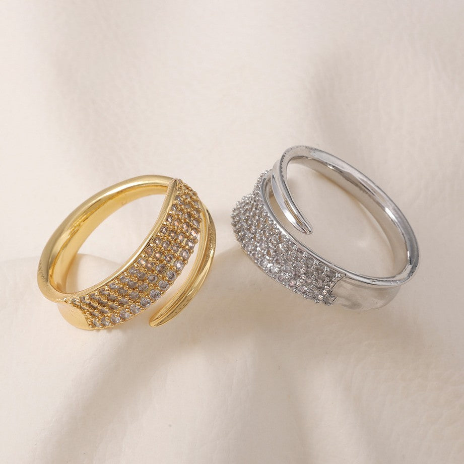 Women's Heart Fluttering Fashionable Couple Rings