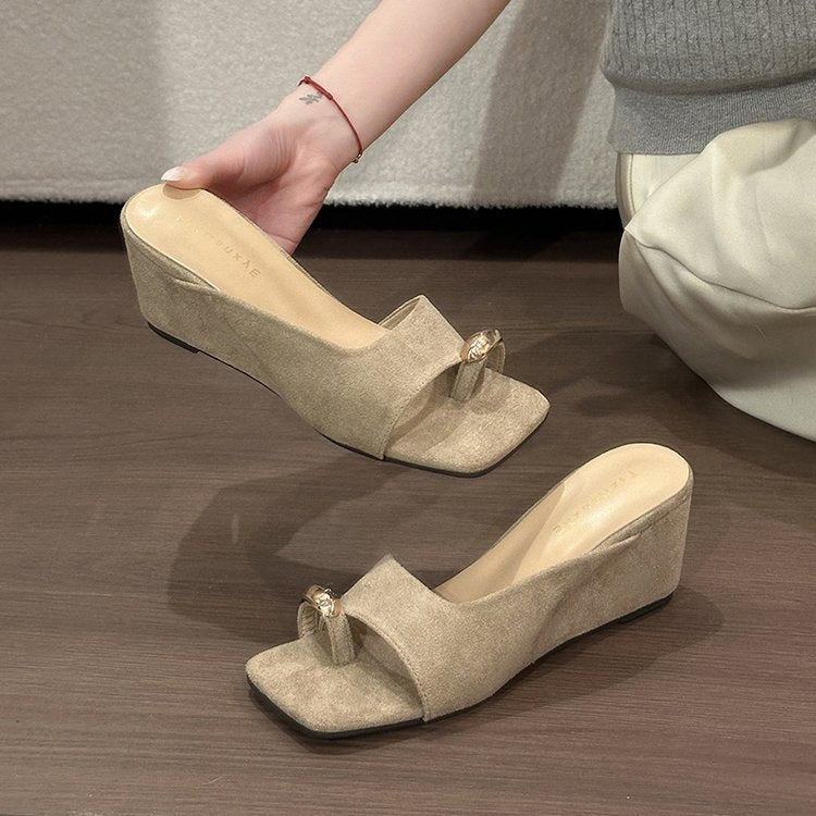 Elegant Premium Square Toe Metal Buckle Toe Loop Slide Sandals For Women, Minimalist Suede Designer Casual Mule Slippers