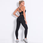 Knitted seamless Yoga suit