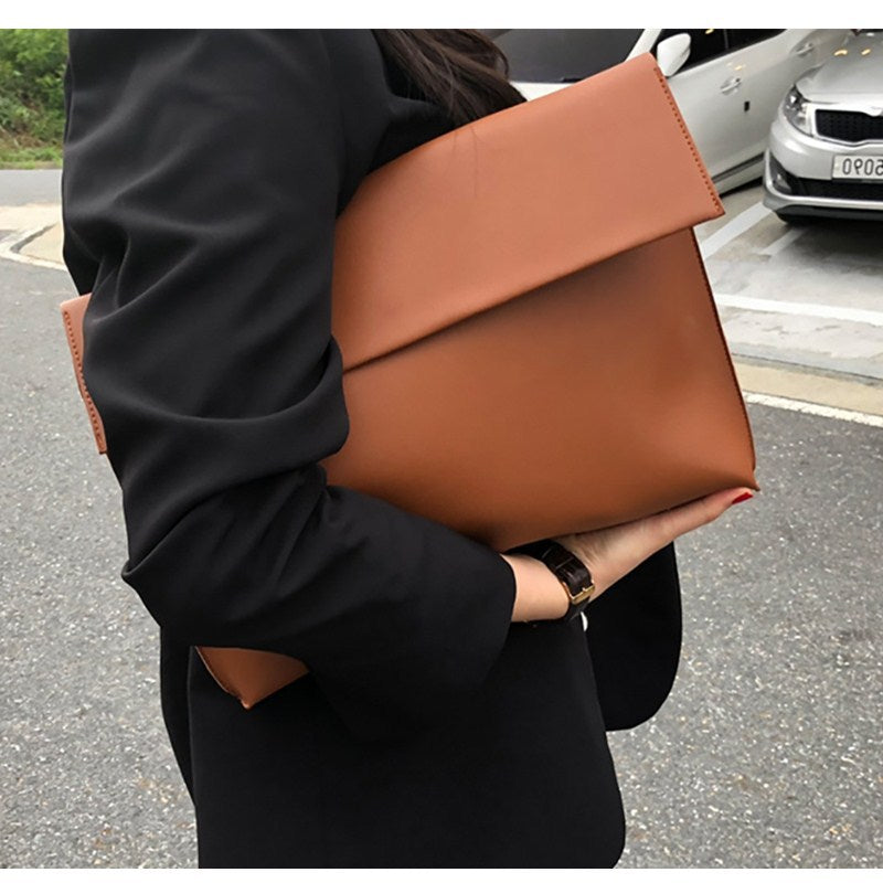 Stylish large-capacity clutch bag