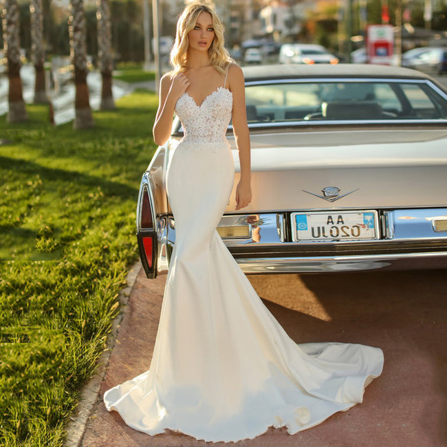 White Simple Trip Shoot Fishtail Bridal Tube Top Wedding Dress Hover Image