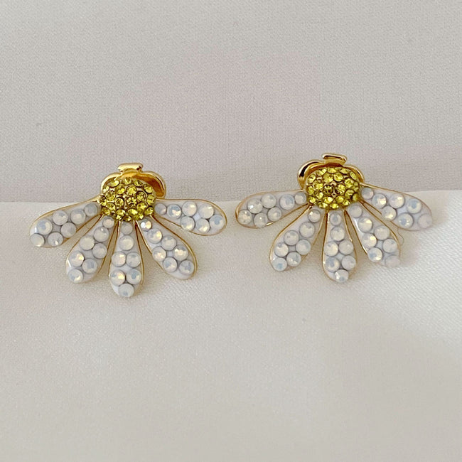 Cute Elegant Daisy Flower Earring Women Fashion Ears Jewelry Accessories Copper Gold Plated Main Image