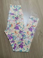 Colorful Printed Yoga Suit For Women With Tank Top And Chest Pad