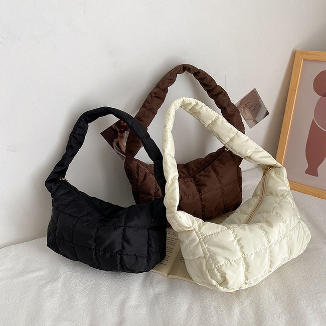 Fashionable Internet-Famous Underarm Shoulder Bag Trendy Pleated Cloud-Shaped Handbag For Women Hover Image