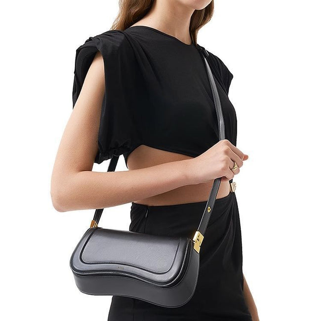 Stylish Adjustable Crossbody Shoulder Bag Retro Women Hover Image