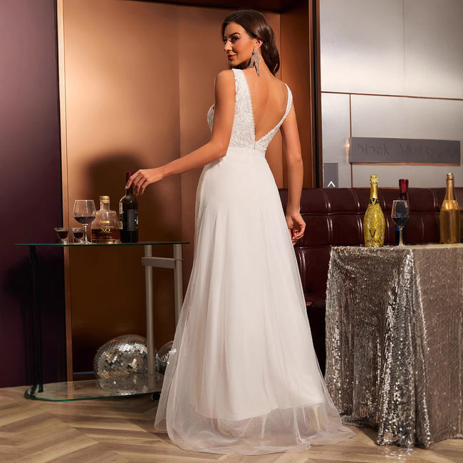 Princess White V-collar Wedding Gauze Lace Dress Main Image