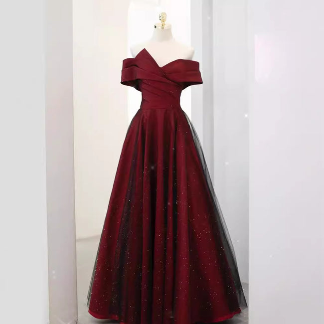 Off-shoulder Red Wedding Dress Plus Size Slimming Engagement Dress Main Image