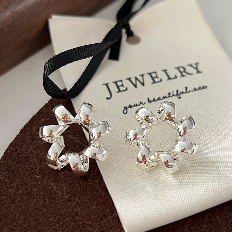 Fashion Jewelry Trendy Circle Twists Stud Earring For Women Simple Temperament Hyperbole Gold Color Ear Daily Wear Jewelry Party Gifts