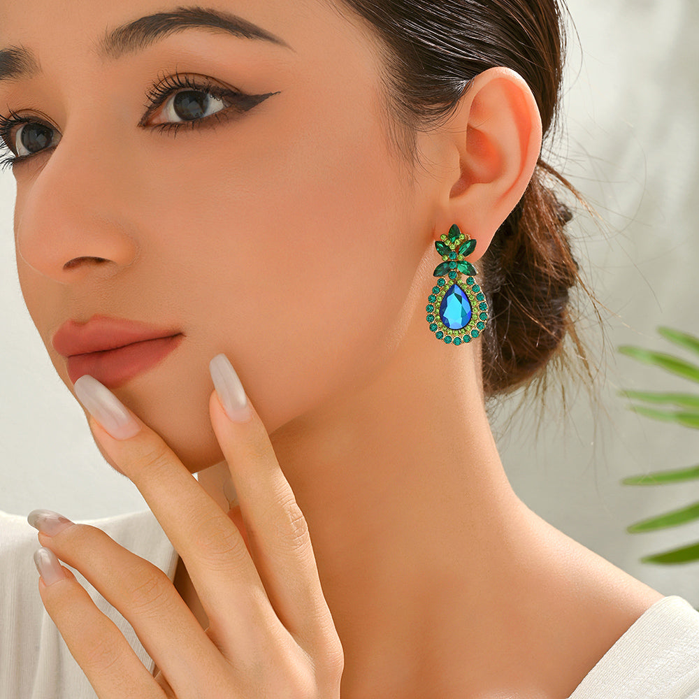 Sparkling Multicolor Paved Rhinestone Teardrop Stud Earrings Women Luxury Elegant Party Prom Formal Jewelry Accessories