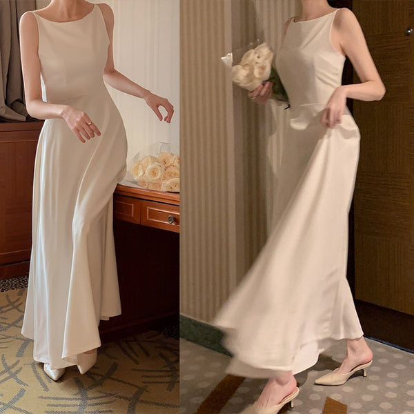 Robe sans manches à épaules dénudées et taille affinée